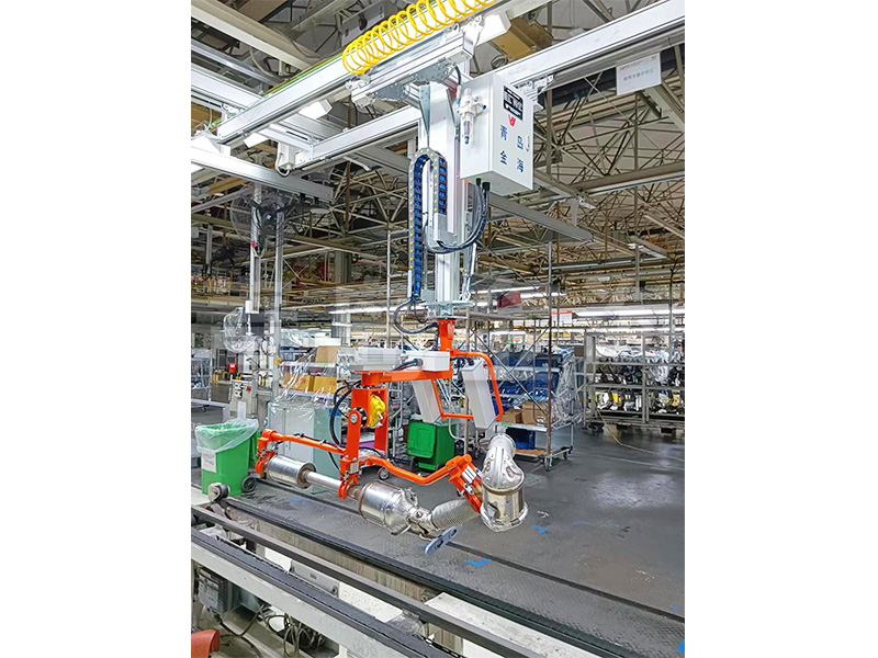 消音器裝配機(jī)械手